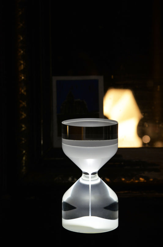 lampe en acrylique, Clepsy design, sans fil, sablier
