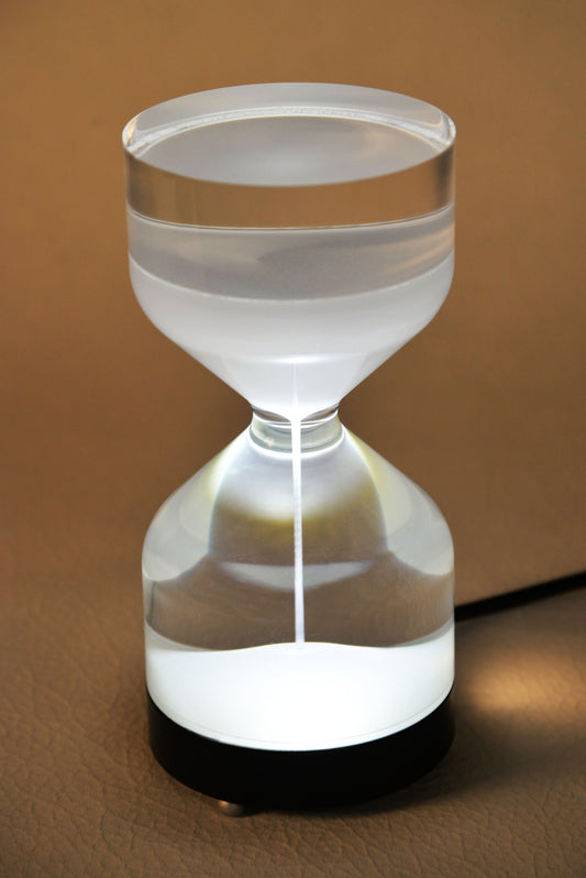lampe en acrylique filaire, design Clepsy, sablier artisanale