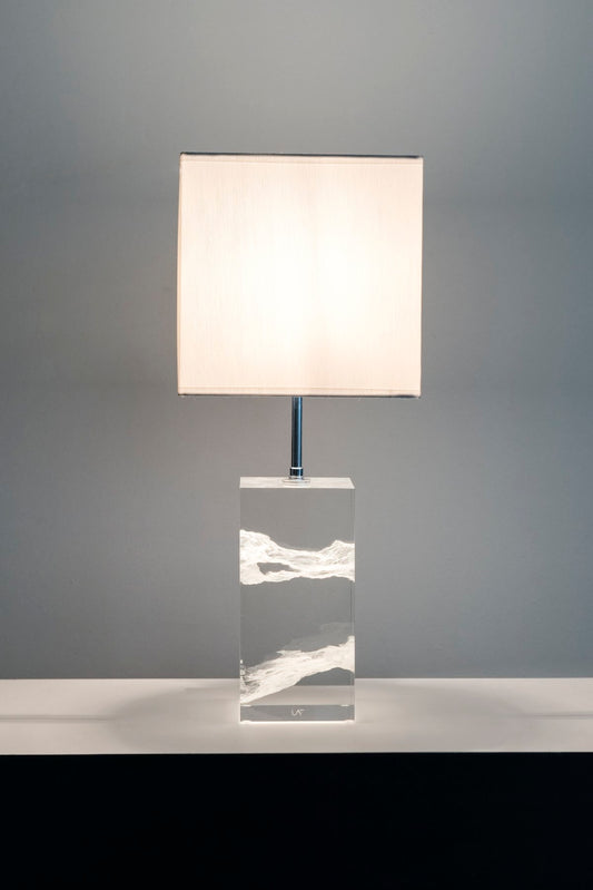 lampe en acrylique avec un design Cloud nuage, couleur blanc, Entreprise du Patrimoine vivant FIVA 